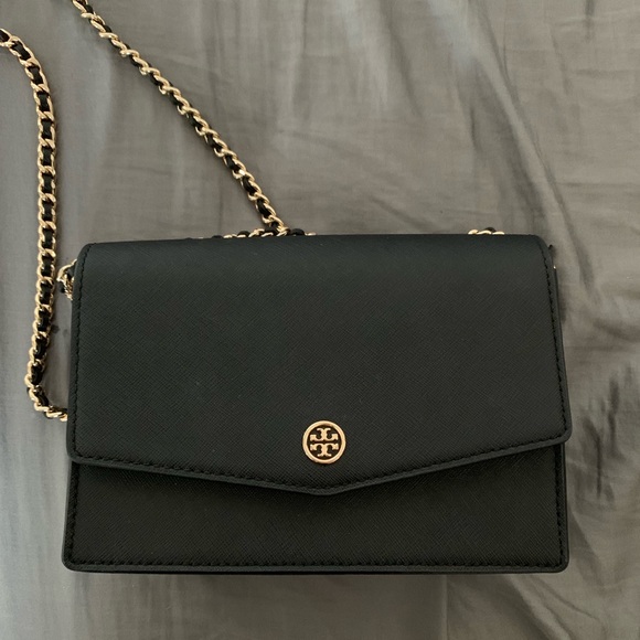 Tory Burch Handbags - Tory Burch “Robinson” Crossbody Bag